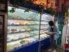 自助取餐区-马路边边串串香形象店(磐石路店)