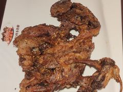 -三个大叔烤羊肉串·歌手驻唱·碳烤鲜肉(西三旗店)