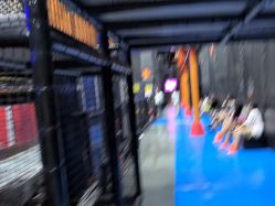 -飞吧潮玩运动蹦床游乐场