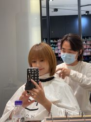 -HAIR CORNER