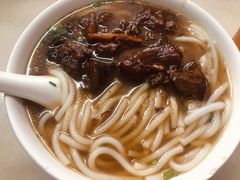 牛腩米粉-海幢瑞芳饮食店