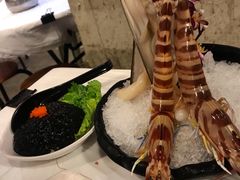 -鲜入围煮花胶鸡海鲜火锅