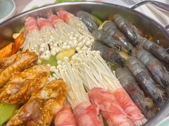 -黄记煌三汁焖锅(新佳丽江汉路店)