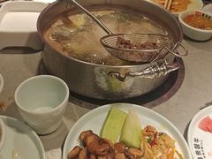 -宴全牛粤来越牛潮汕鲜牛肉火锅(海州万达广场店)