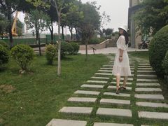 -王府井奥莱临潼小镇(临潼店)