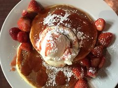 -Pancakes on the rocks(Darling Harbour)