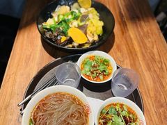 -万记麻辣烫国展总店