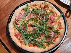 意式生火腿和芝麻菜披萨-LIBERO(张虹路店)