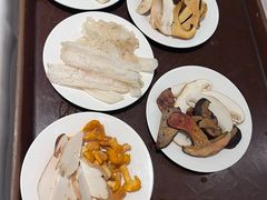 -天宜隆蘑菇宴火锅(石景山旗舰店)