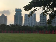 -万绿园