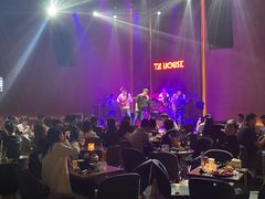 -TZ House音乐现场(来福士中心店)