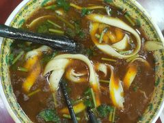 红烧牛肉面-金杨拉面王小吃面馆·牛三宝面·红烧牛肉粉