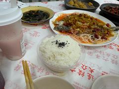 -堂瓦里·33年传统赣菜(第一街区店)