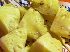 解腻烤菠萝-碌碌发·东南亚风味烧烤档(体育西店)