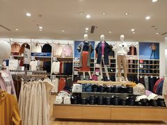 -优衣库(东莞东城万达广场店)