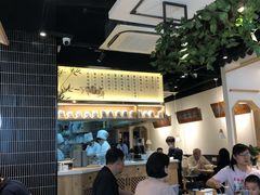 -馋三尺蟹粉小笼(人民广场店)