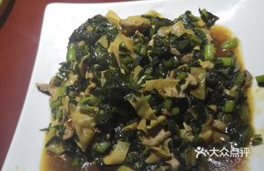 Salted Vegetable Stir-fried with Tofu Skin and Shredded Pork