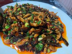 鱼香肉丝-味老大土碗菜(中山三路店)