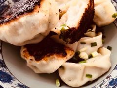 -无名氏宵夜小摊(祝家三姐妹馄饨店)