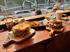 -Catch Bagel(芳草地店)