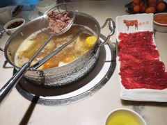 -左庭右院鲜牛肉火锅(浦江欢乐颂店)