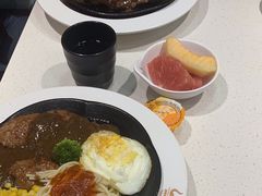 -汤姆家的牛排意面披萨(新城市广场店)