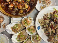 -休记光头香辣蟹干锅店(衣冠庙店)