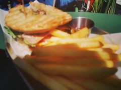 -Catch Bagel(芳草地店)