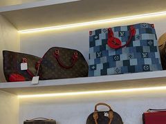 -六六奢品·vintage中古·回收二手奢侈品包包手表首饰(环球港店)