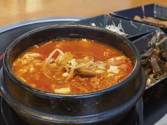 海鲜豆腐汤-八福力韩国休闲餐厅(泉舜店)
