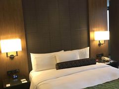 -上海滴水湖皇冠假日酒店