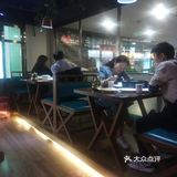 位于南京路步行街悦荟商厦6楼的溪雨观酸菜魚店