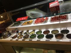 自助调料区-海底捞火锅(勒泰店)