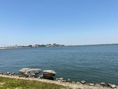 -上海滴水湖皇冠假日酒店