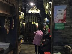-春天里·老街坊餐厅(港隆广场店)