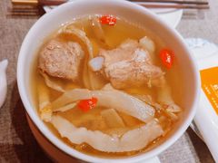 玉竹沙参炖排骨-虹潮荟·餐桌上的美食地理(太阳宫店)