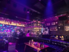-喜鹊音乐酒馆(西街店)