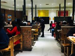 大堂-冯老二羊肉串