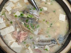 -土砂锅生态山庄·非遗砂锅雅鱼