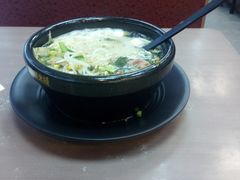 -灵芝妹子海鲜米线(香炉礁山姆店)