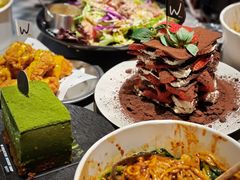 -W COLLECTIVE  DESSERT SHOP