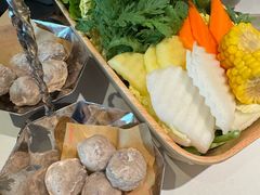 -左庭右院鲜牛肉火锅(金山万达店)