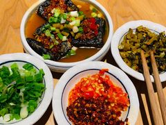 老长沙臭豆腐-三两粉(深圳龙华上塘店)