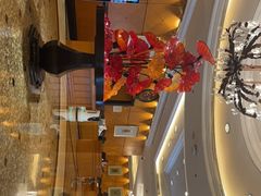 -深圳富苑皇冠假日套房酒店