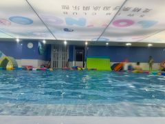 -龙格亲子游泳·水育早教运动中心(龙湾天街店)