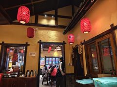 -富正毅三下锅·湘西韵味(天门山索道店)