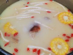-三人行骨头王火锅(长寿店)