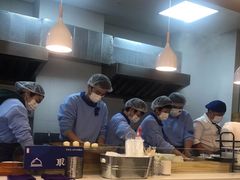 -李与白包子铺(桐梓林店)