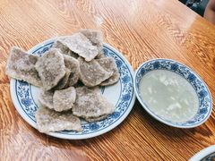 老北京炸灌肠-门框胡同百年卤煮(新街口店)