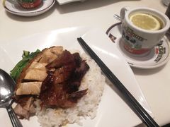 烧肉叉烧双拼饭-太兴烧味餐厅(宝明大厦店)